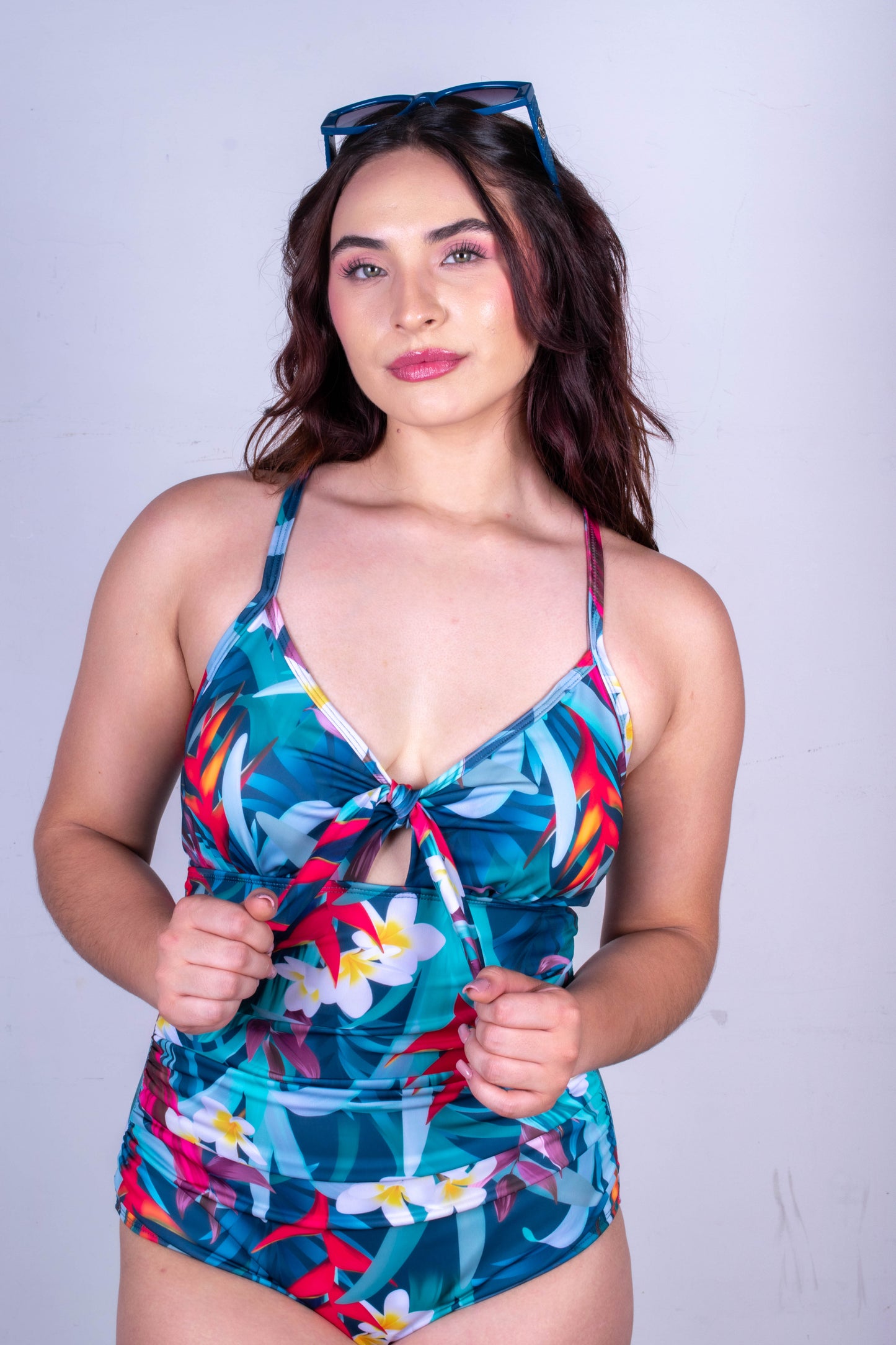 Olas con control de abdomen hojas azules