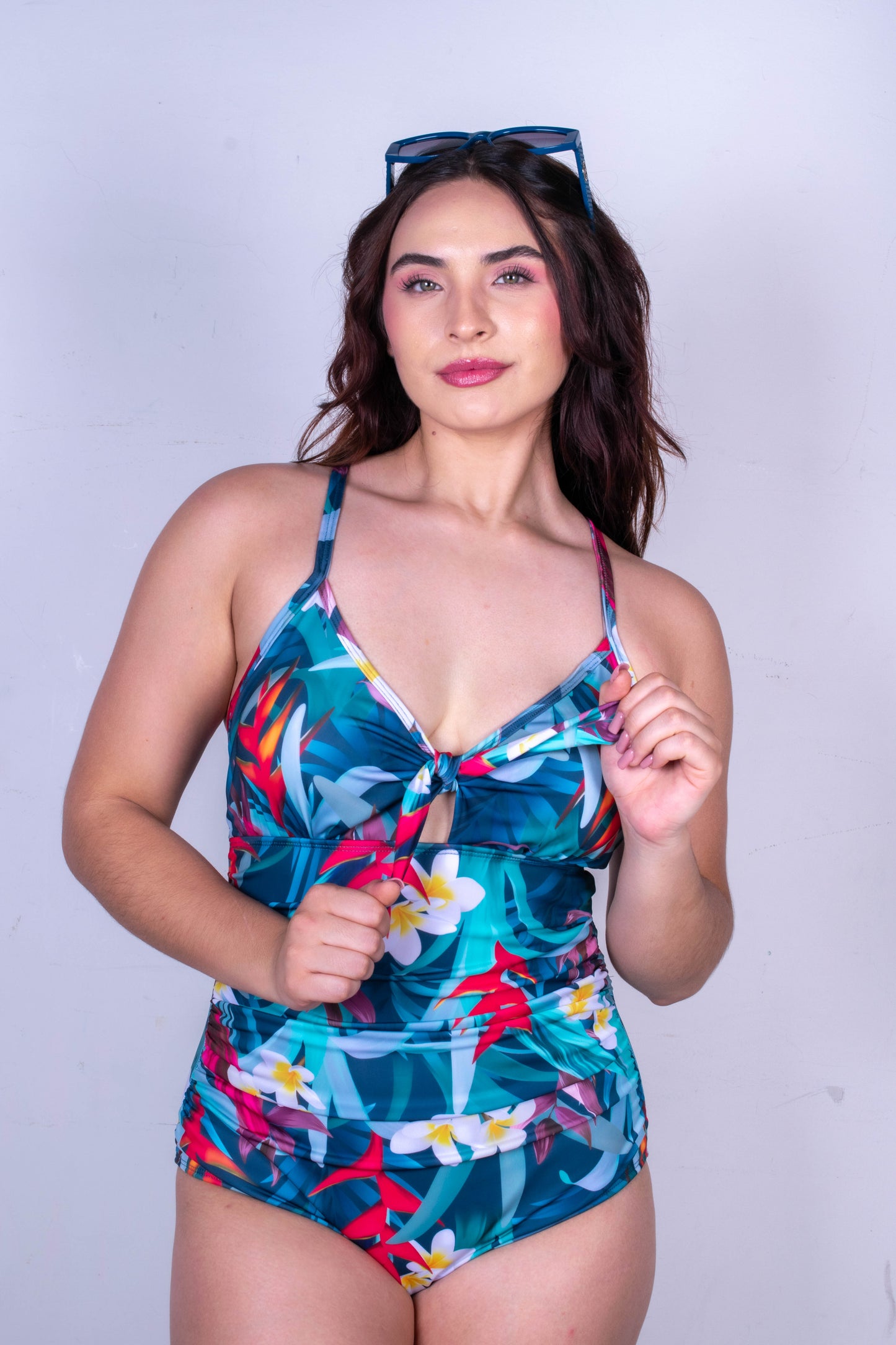 Olas con control de abdomen hojas azules